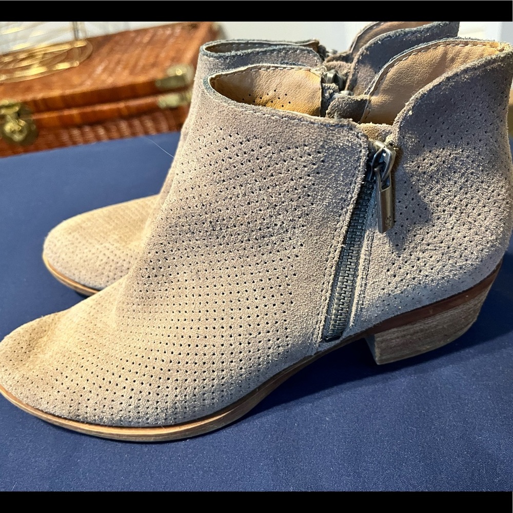 Lucky brand boots